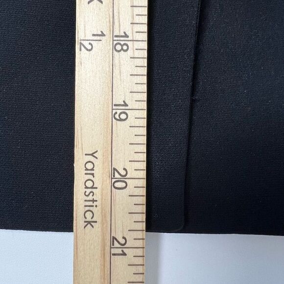 TAHARI Arthur S. Levine Blazer NWOT Black One-Button Size 16 - Picture 11 of 12